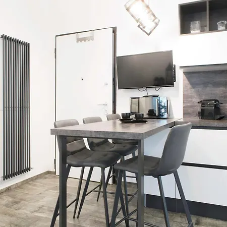 Appartamento Moderno Milan Exterior photo